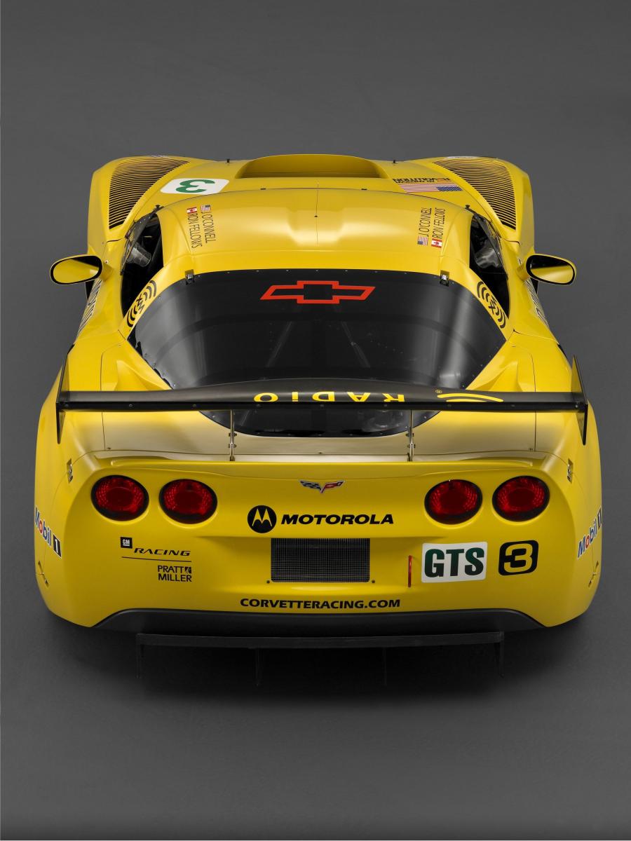  Chevrolet Corvette R 2005 года  (фото 10 из 25)